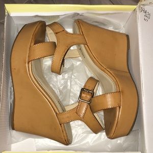 Wedges shoes